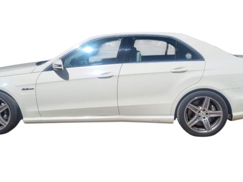 2010 Mercedes Benz E63 AMG