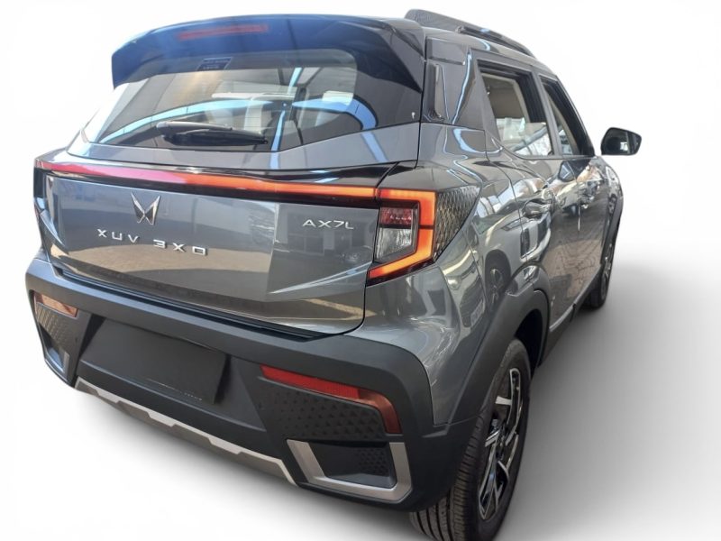 2025 Mahindra XUV 3XO 1.2T